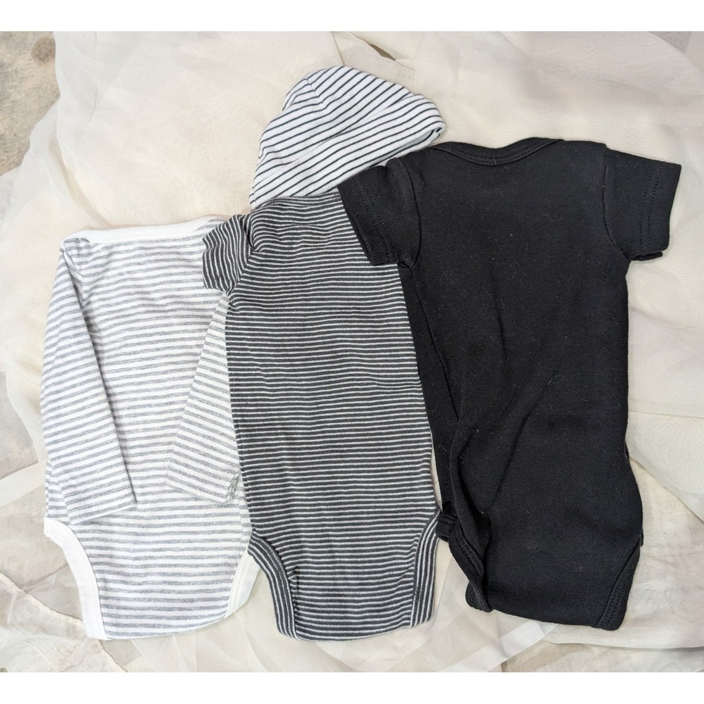Carter's Bodysuit Bundle 3 Pack NB/Preemie Carter's with Hat